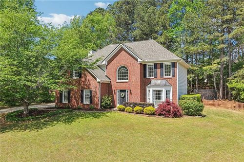 605 Silverberry Ln, Sugar Hill, GA, 30518-7667 | Card Image
