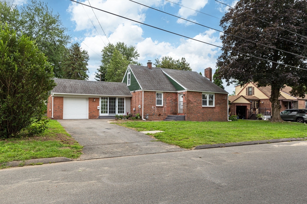 Beauregard Ter, Chicopee, MA 01020