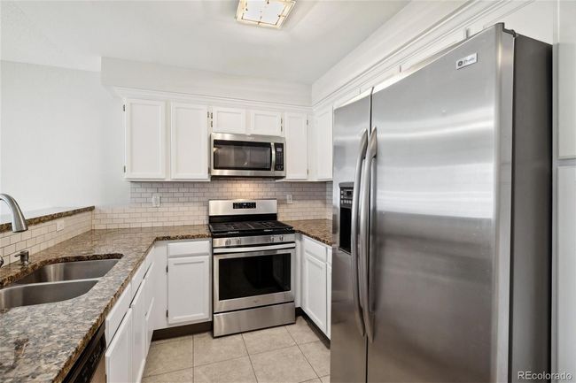 993 S Fairplay St, Townhouse with 4 bedrooms, 4 bathrooms and 2 parking in Aurora CO | Image 7