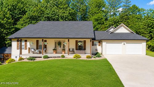 705 Grave Hill Rd, Oneida, TN, 37841-3403 | Card Image