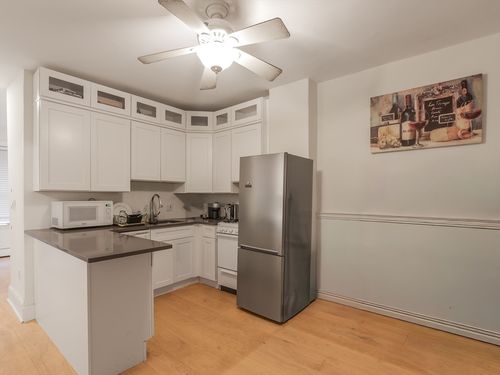 2-22 Irving St, Boston, MA, 02114-3818 | Card Image