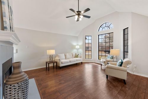 4505 Kensington Rd, Bryan, TX, 77802-5621 | Card Image