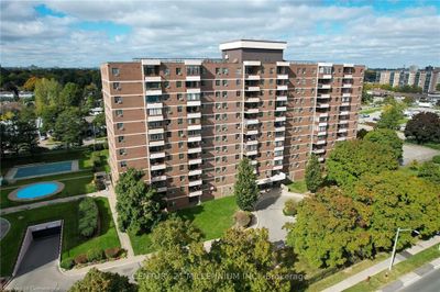 1120 - 1625 Bloor St, Home with 2 bedrooms, 1 bathrooms and 1 parking in Mississauga ON | Image 2