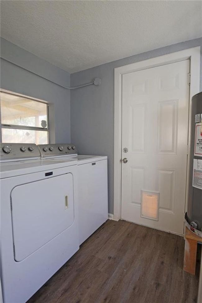 1305 Fairview Dr, House other with 2 bedrooms, 1 bathrooms and null parking in Alvin TX | Image 13