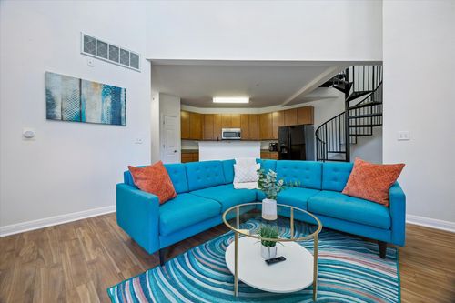 501-2502 Leon St, Austin, TX, 78705-4541 | Card Image