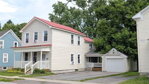 24 Eaton St, Hamilton, NY, 13346-1122 | Card Image