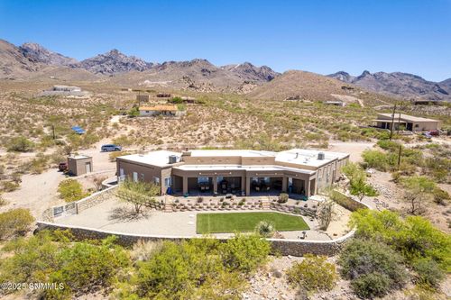 4972 Black Quartz Rd, Las Cruces, NM, 88011-9307 | Card Image