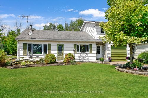 8 Wiltse St W, Athens, ON, K0E1B0 | Card Image
