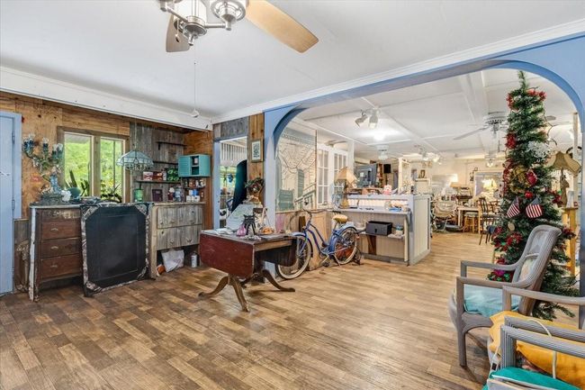 1522 Spring Hills Dr, House other with 3 bedrooms, 2 bathrooms and 3 parking in Spring TX | Image 12