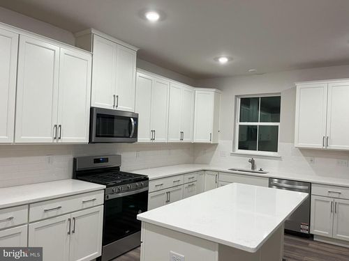 21 E Front St, BRIDGEPORT, PA, 19405-1468 | Card Image