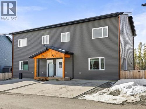 75 Sybil Cir, Whitehorse, YT, Y1A0R7 | Card Image