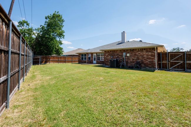 View of yard featuring cooling unit | Image 31