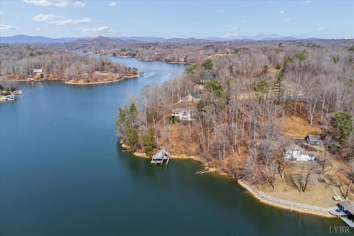 Residential in Goodview 4