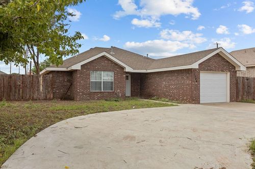 1708 English Dr, Midland, TX, 79705-7814 | Card Image