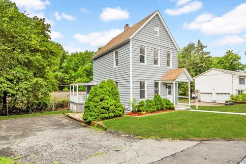 233 Brady Ave, Hawthorne, NY, 10532-1813 | Card Image