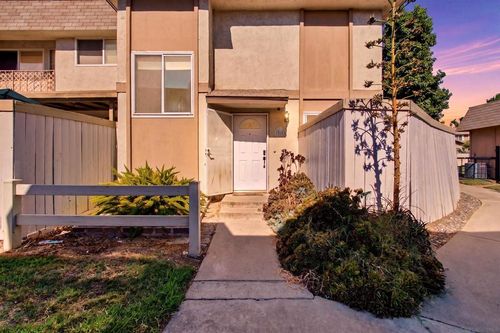 10316 Great Rock Rd, Santee, CA, 92071-1658 | Card Image