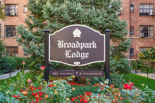 apt-5o-2 Westchester Ave, White Plains, NY, 10601-3516 | Card Image