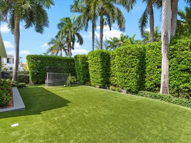 224 S Island, House other with 4 bedrooms, 6 bathrooms and null parking in Golden Beach FL | Image 14