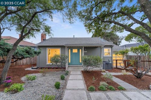 951 Yuba St, Richmond, CA, 94805-1126 | Card Image