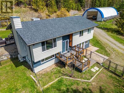 6823 Charleson Rd, House other with 4 bedrooms, 2 bathrooms and null parking in Magna Bay BC | Image 1