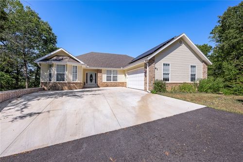 67 Skipton Dr, Bella Vista, AR, 72714-2104 | Card Image
