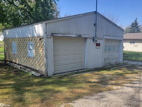 312 S Cadwell Ave, Eagle Grove, IA, 50533-2126 | Card Image