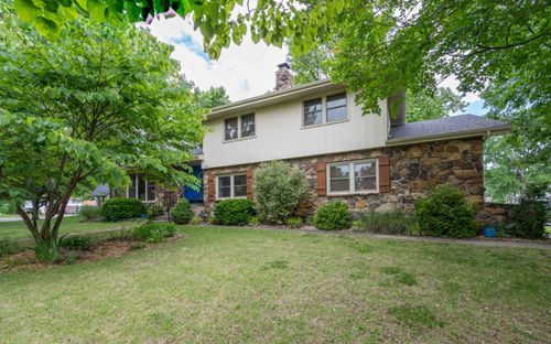 3032 E Covington St, Springfield, MO, 65804-4126 | Card Image