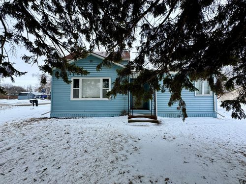 810 2nd St Ne, Roseau, MN, 56751-1244 | Card Image