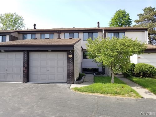 807 Red Fern Ct, East Amherst, NY, 14051-1212 | Card Image