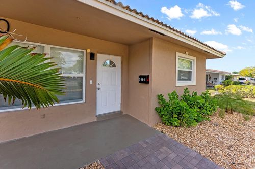 b-3580 Nw 110th Ave, Coral Springs, FL, 33065-2727 | Card Image