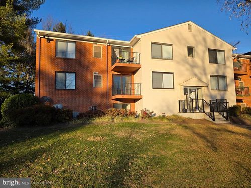 4-125 Clubhouse Dr Sw, LEESBURG, VA, 20175-4224 | Card Image