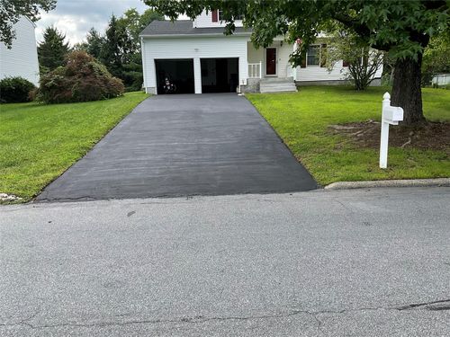 207 Butter Hill Dr, New Windsor, NY, 12553-8032 | Card Image