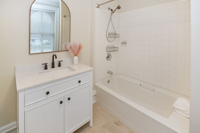 1005 Hovey Ave, House other with 3 bedrooms, 4 bathrooms and 11 parking in Normal IL | Image 74