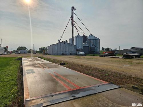 20 Main St, Bennett, IA, 52721-7707 | Card Image