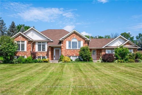 18 Telfer Glen St, Morriston, ON, N0B2C0 | Card Image