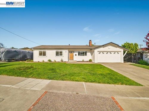 7654 Brighton Dr, Dublin, CA, 94568-1533 | Card Image
