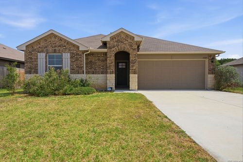 1325 Falls Grove, Seguin, TX, 78155 | Card Image