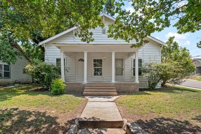 1130 W Owing Street, House other with 2 bedrooms, 1 bathrooms and null parking in Denison TX | Image 1