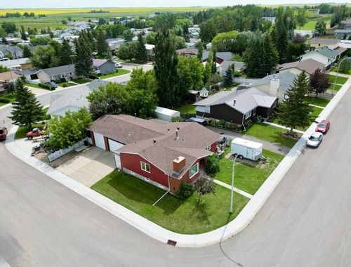 808 Prospect Ave, Acme, AB, T0M0A0 | Card Image