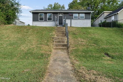 1714 Fairview Avenue, Johnson City, TN, 37601 | Card Image