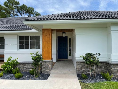 9305 Old Pine Rd, Boca Raton, FL, 33428-3055 | Card Image
