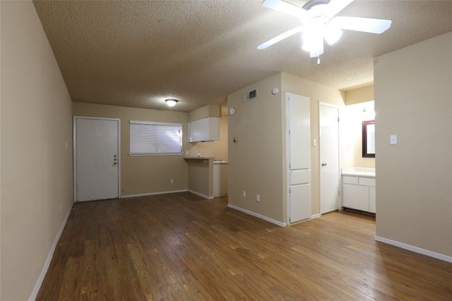 APT-102 - 4415 Avenue B, Condo with 0 bedrooms, 1 bathrooms and 1 parking in Austin TX | Image 7