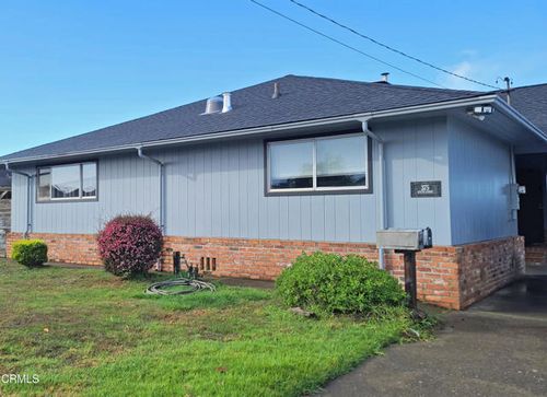 375 S Corry St, Fort Bragg, CA, 95437 | Card Image