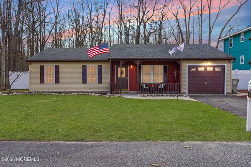 11 Shevchenko Ave, CREAM RIDGE, NJ, 08514-2437 | Card Image