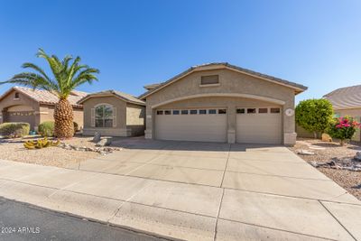 17820 W Primrose Lane, House other with 2 bedrooms, 2 bathrooms and null parking in Surprise AZ | Image 3