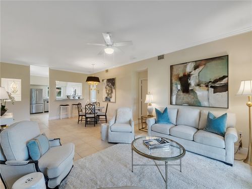 101-5010 Harmony Cir, Vero Beach, FL, 32967-7204 | Card Image