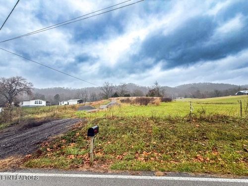2015 Tater Valley Rd, Washburn, TN, 37888-4868 | Card Image