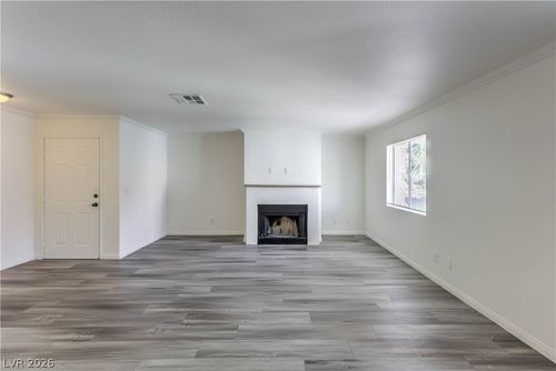 2155-8600 W Charleston Blvd, Las Vegas, NV, 89117-5407 | Card Image