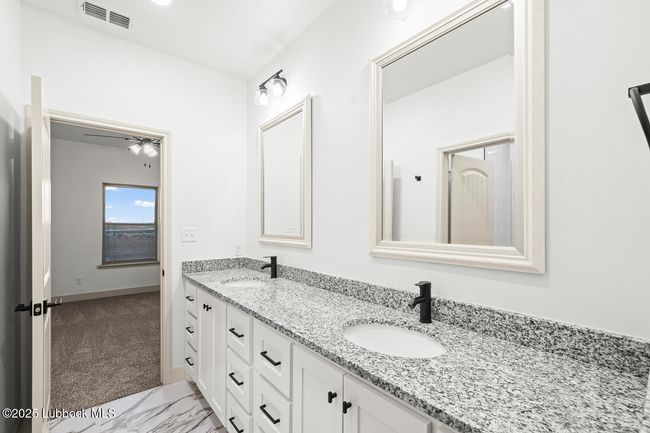 10409 N Fm 1729, House other with 3 bedrooms, 3 bathrooms and null parking in Idalou TX | Image 6
