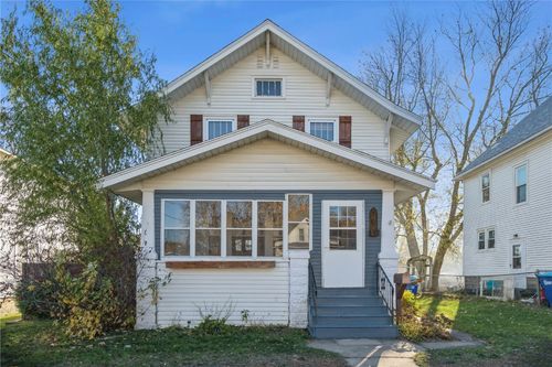 16 5th St Nw, Oelwein, IA, 50662-1136 | Card Image